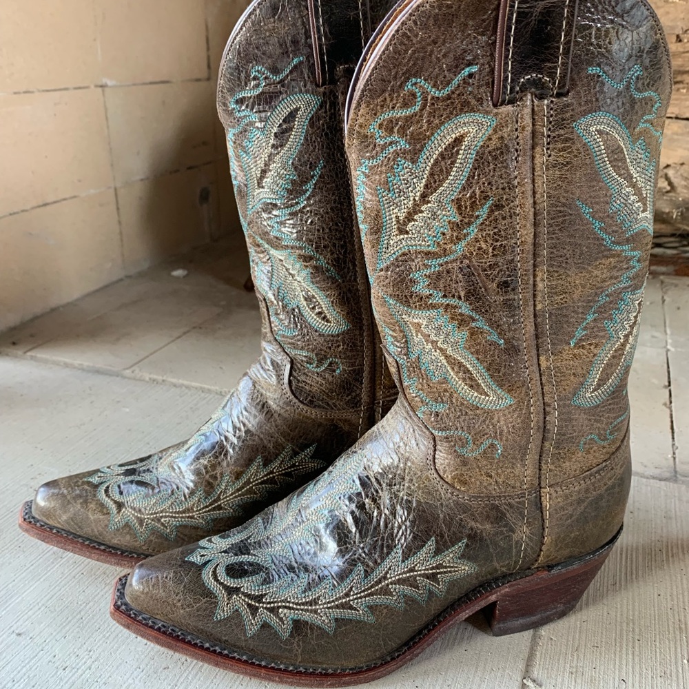 Women’s Justin Distressed Leather Boots Sz 5.5